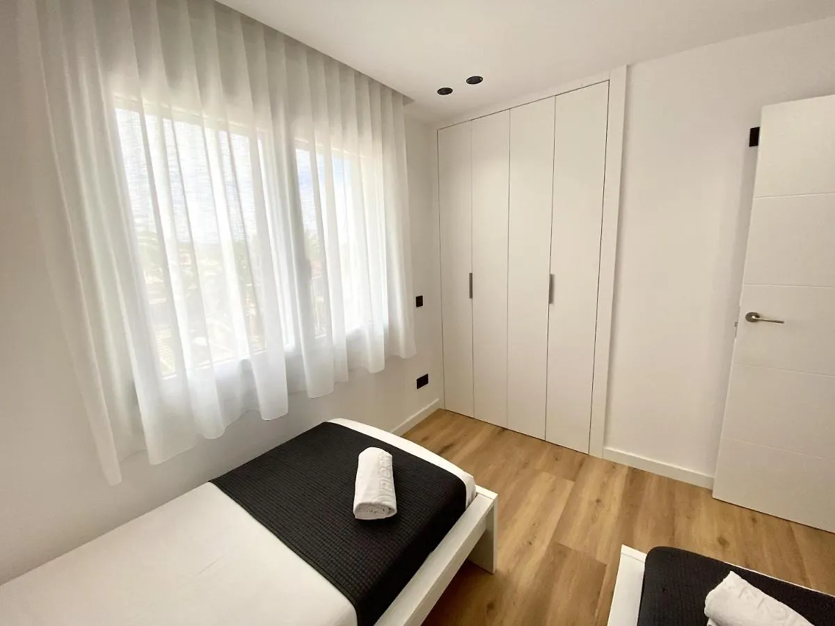 For A Stay Regueral Mar Cambrils 0*,